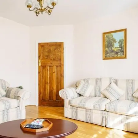 Wembley Arch View, 4-Bed House, Drive For 2 Cars Apartment London Exterior photo